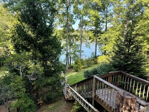 Several set of stairs to navigate down to the lake 