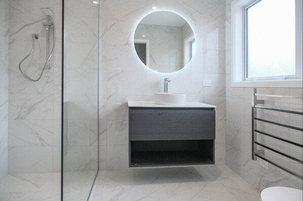 Master Ensuite