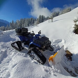 Snow and ski sports