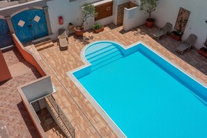 Autumn, Pool, Spring, Summer, Winter