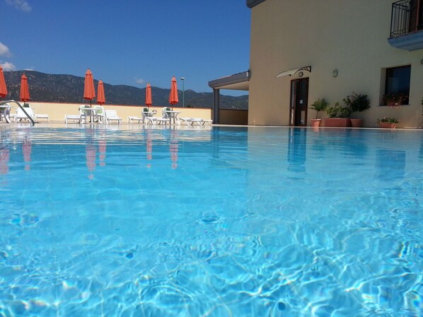 Autumn, Pool, Spring, Summer, Winter