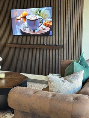 Smart TV for your convenience 