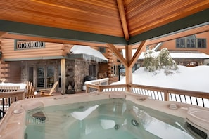 Bain à remous extérieur