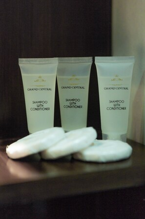 Bathroom amenities