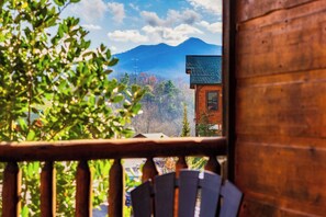 Enjoy morning mountain views in this peaceful coffee spot!