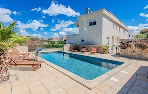 pool