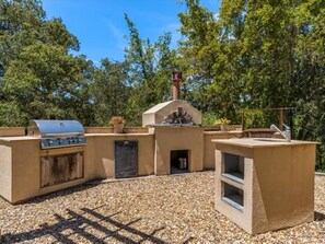 A convenient outdoor kitchenette, perfect for whipping up a delicious feast 