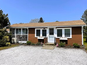 Bay & Ocean Cottages are identical