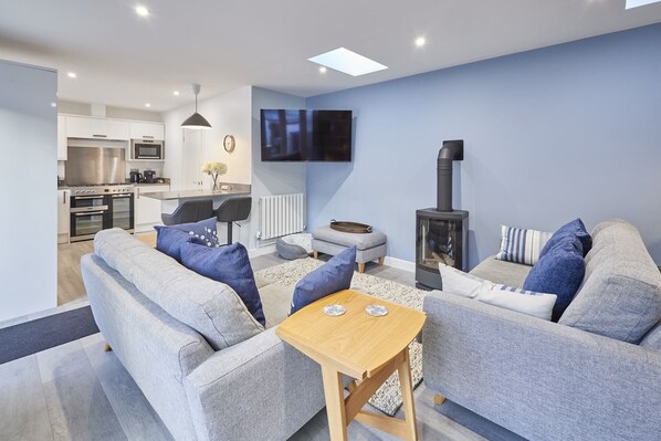 Harrow Bothy, Tweedmouth - Host & Stay