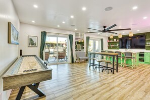 Home 1 | Lower Level | Dining Area | Shuffleboard | Cooking Basics