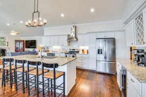 Kitchen | Cooking Basics | Pod & Drip Coffee Makers | Microwave | Wine Cooler