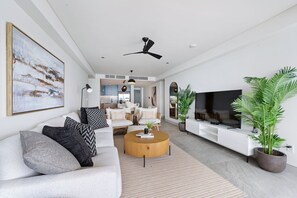 This exceptional condo blends contemporary design with the beauty of its natural surroundings