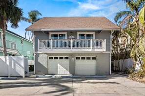 Welcome to your Beach Oasis
