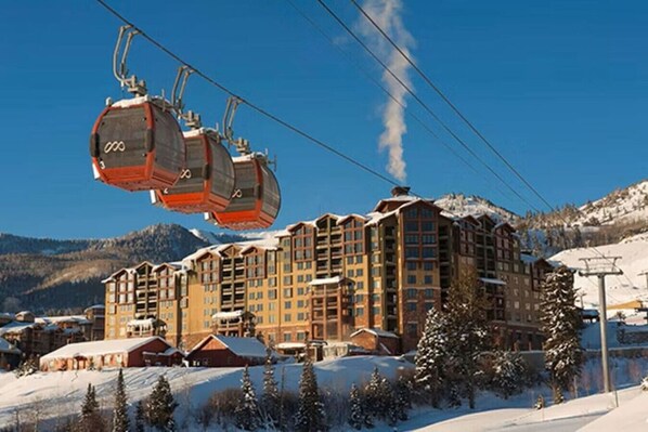Snow and ski sports