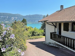 Entrée de la villa