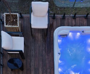 Enjoy the hot tub under the stars 