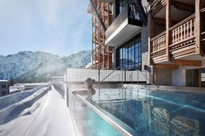 Private pool