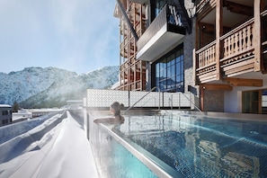 Private pool