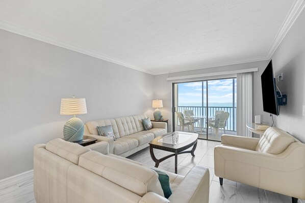 Living Room with best view on the beach!