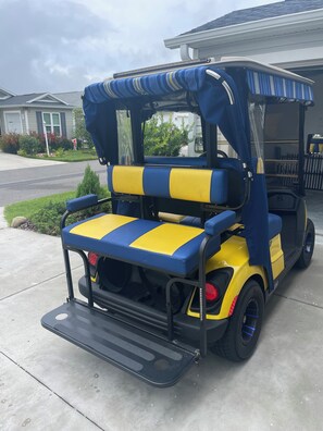 Golf Car - 4 for transport w/fold down seat. 