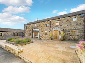 Exterior | The Mistal, Holmfirth