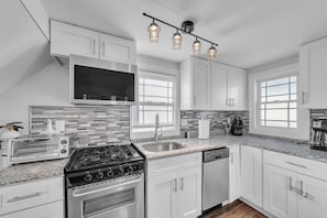 Indoors, Kitchen, Screen, Cooktop, Sink