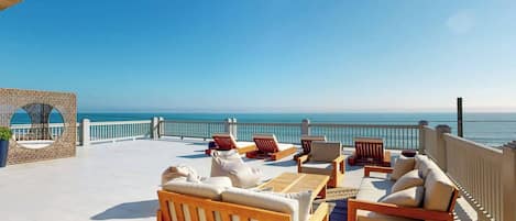 2,500 sqft Rooftop Terrace - You will not find views like this on the coast!