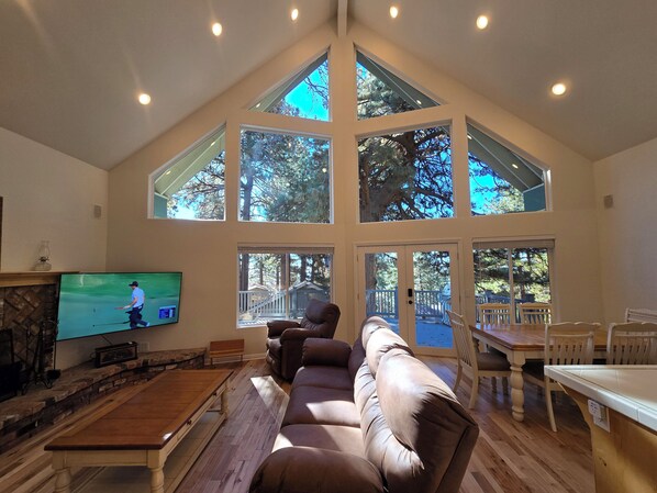 Enjoy the home in the trees