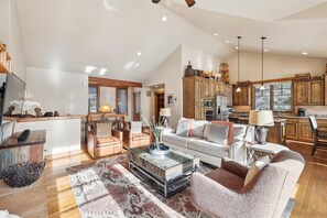 Living Room, The Beaver Lodge at Breckenridge, Breckenridge Vacation Rental