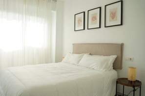 Bright two bedroom apartment in a lovely urbanization with pool (2)