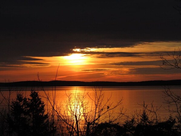 Good morning! Sunrise at Lookout Point.