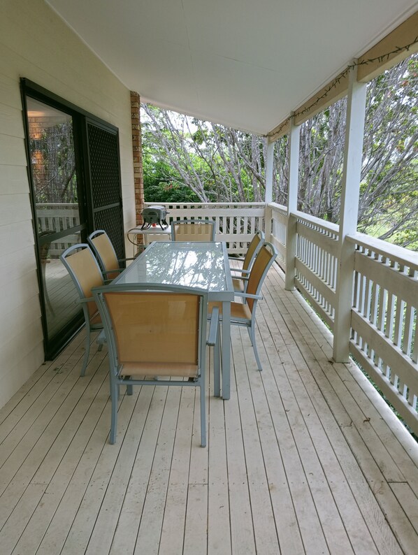 Outdoor dining
