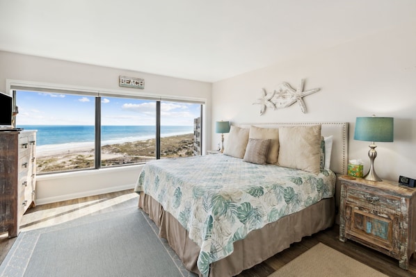 Oceanfront Primary Bedroom with King Bed