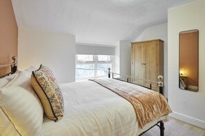 Cedar Cottage, Belford - Host & Stay