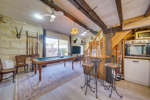 Game room