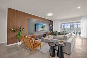 16212SaintMartinStreet(4)