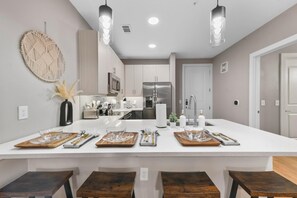 Fully Equipped Kitchen & Island