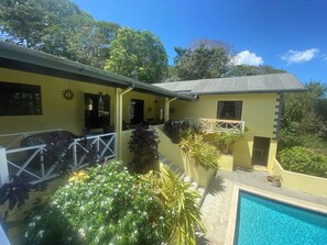 Veranda and pool
