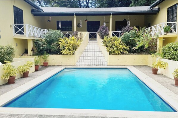 Private pool