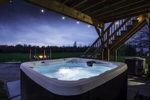 View the sunset from the hot tub!