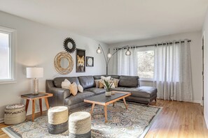 Living Room | Free WiFi | Smart TV | Electric Fireplace | 1st Floor