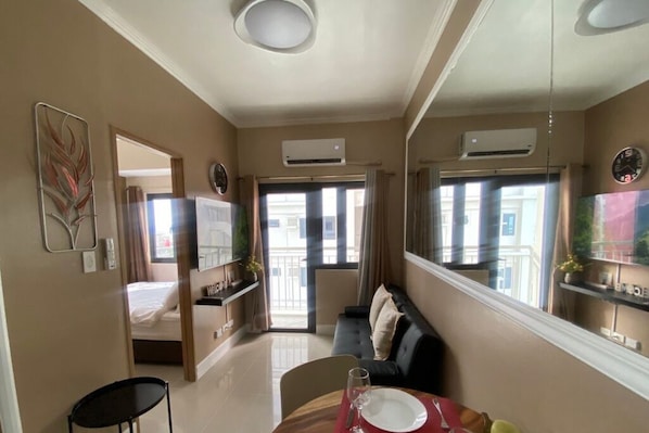 Living and dining area