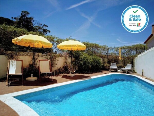 Exterior - Piscina
Selo Clean & Safe