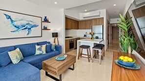 Condo - Image 3