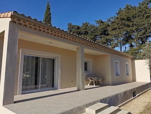 Maison cÎté Est