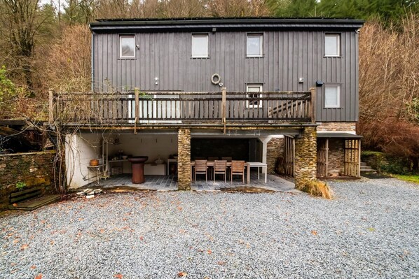 Holiday Home Exterior [summer]