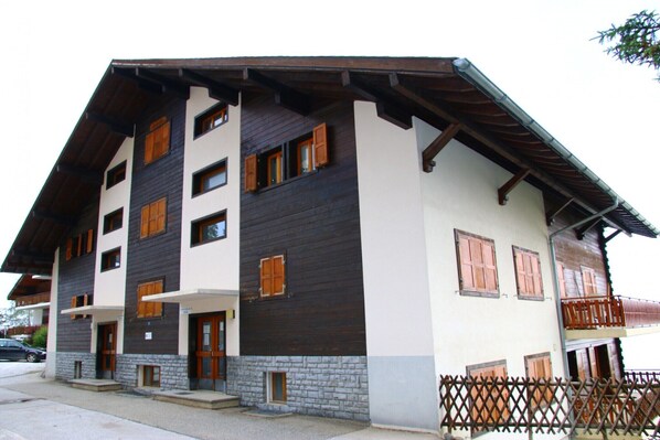 Holiday Home Exterior [summer]
