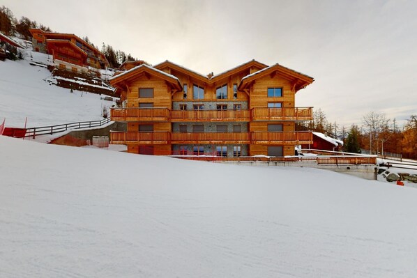 Holiday Home Exterior [winter]