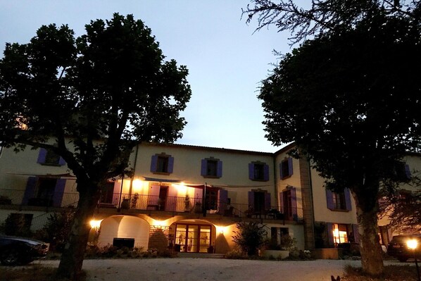Extérieur maison de vacances [été]