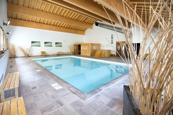 Holiday Home Swimming Pool